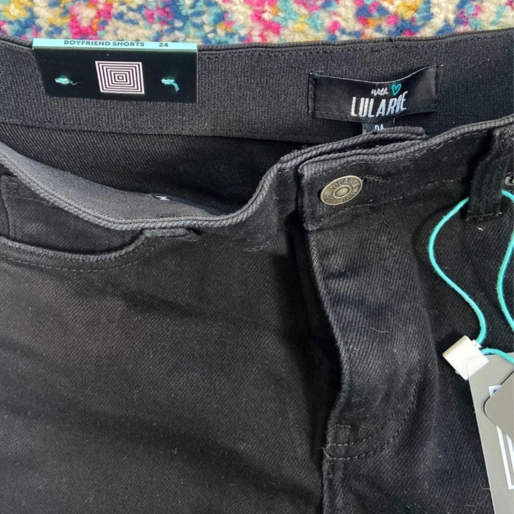 LuLaRoe boyfriend shorts - Picture 3 of 4